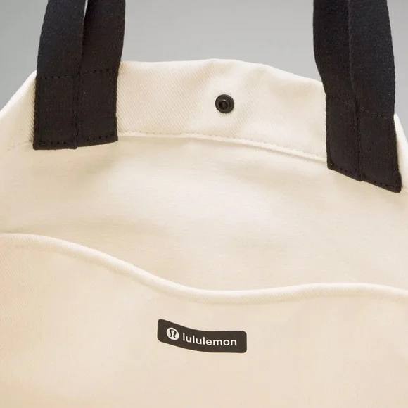 lululemon double handle canvas tote bag 🖤 - Picture 2 of 3